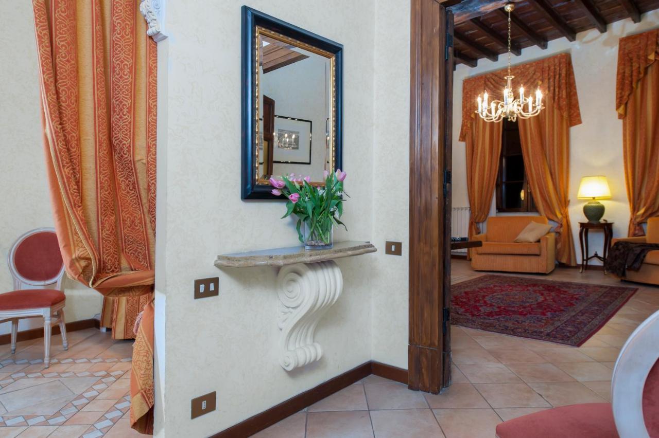 La Residenza Del Sole Al Pantheon Bed & Breakfast Rome Exterior photo