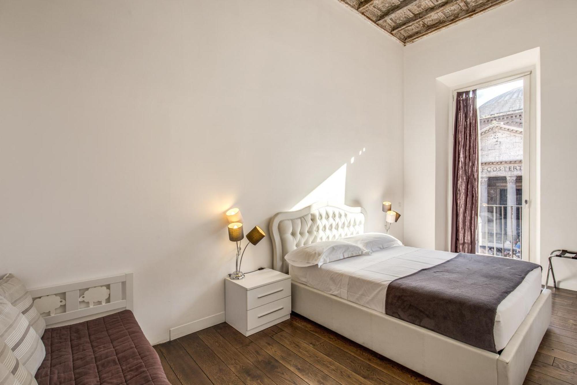 La Residenza Del Sole Al Pantheon Bed & Breakfast Rome Exterior photo