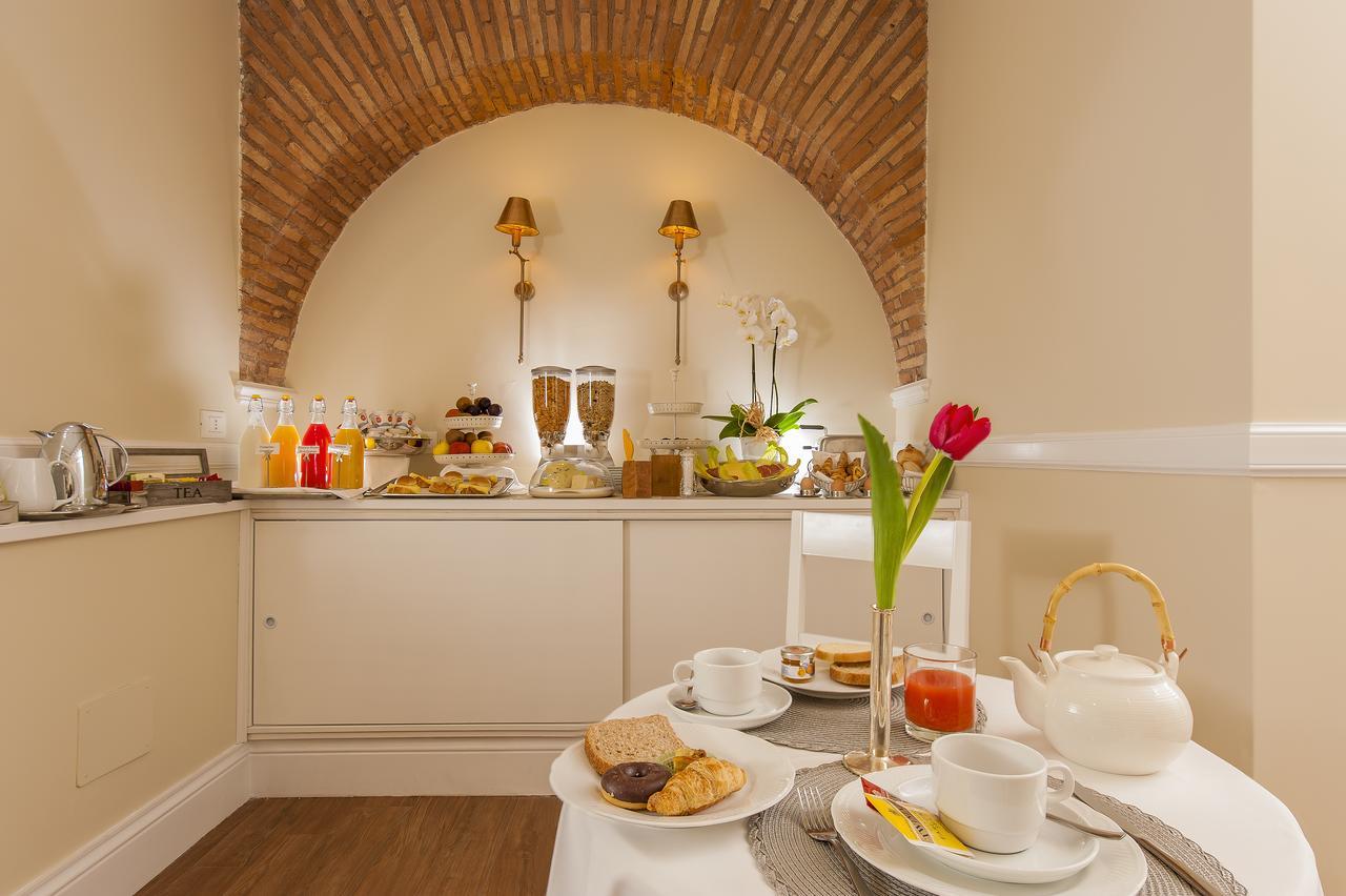 La Residenza Del Sole Al Pantheon Bed & Breakfast Rome Exterior photo