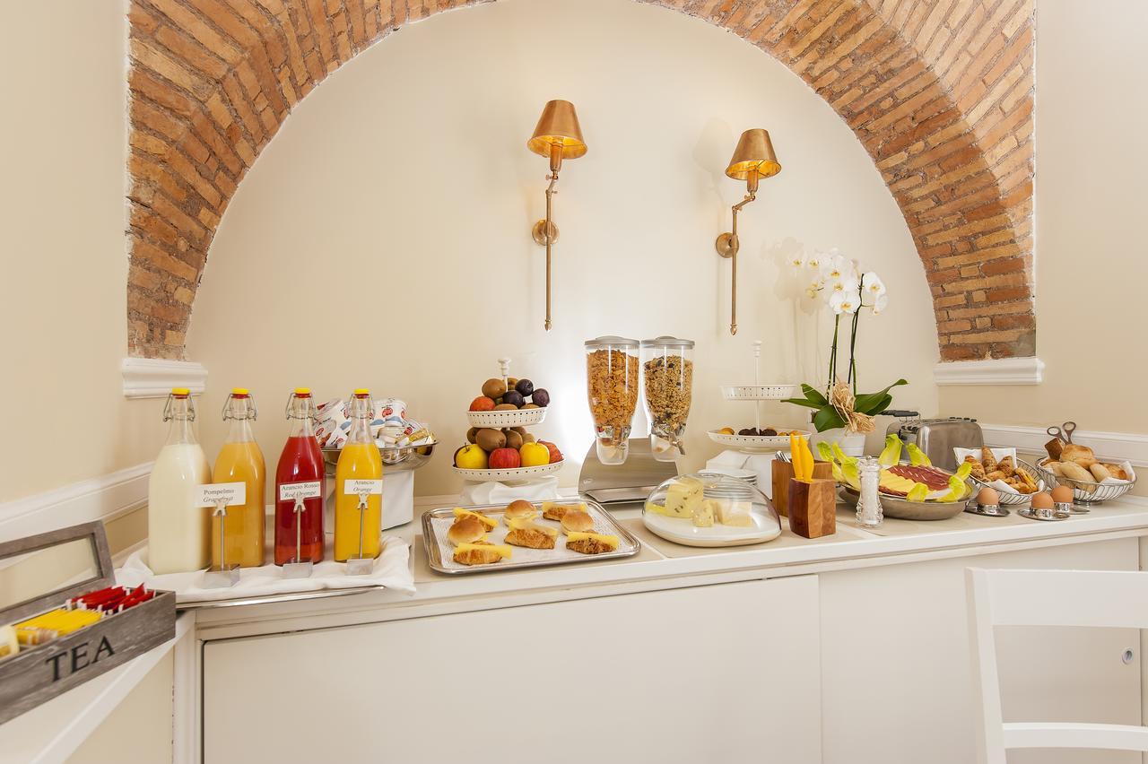 La Residenza Del Sole Al Pantheon Bed & Breakfast Rome Exterior photo